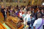 Crowds queue in Portsmouth to see Saint Therese