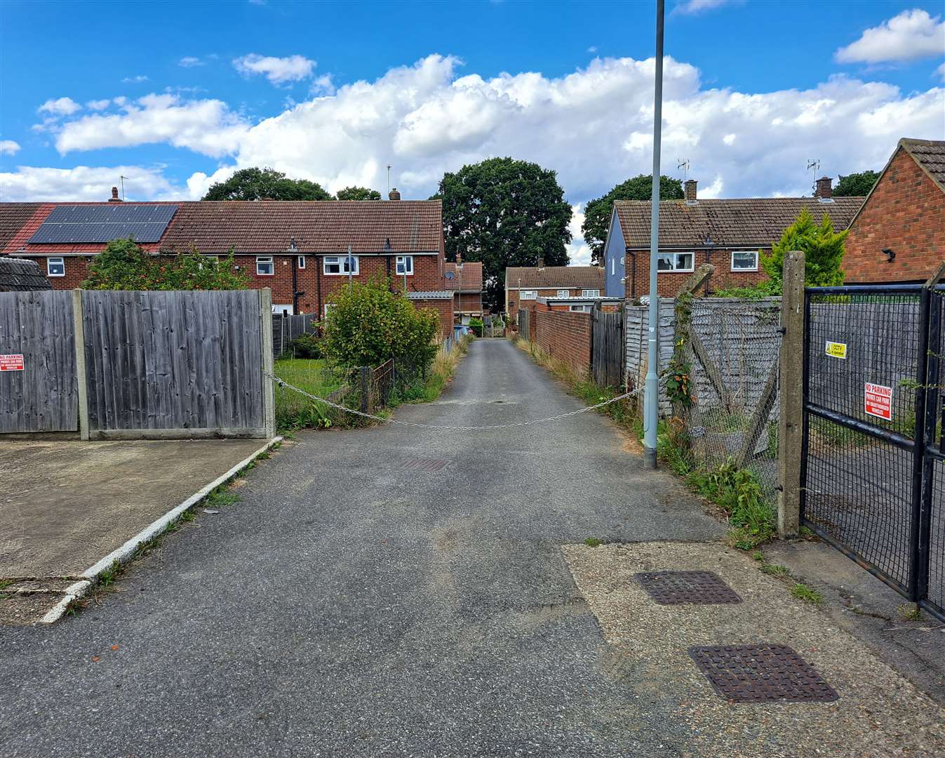 The access, looking away from the development towards Cheshire Road