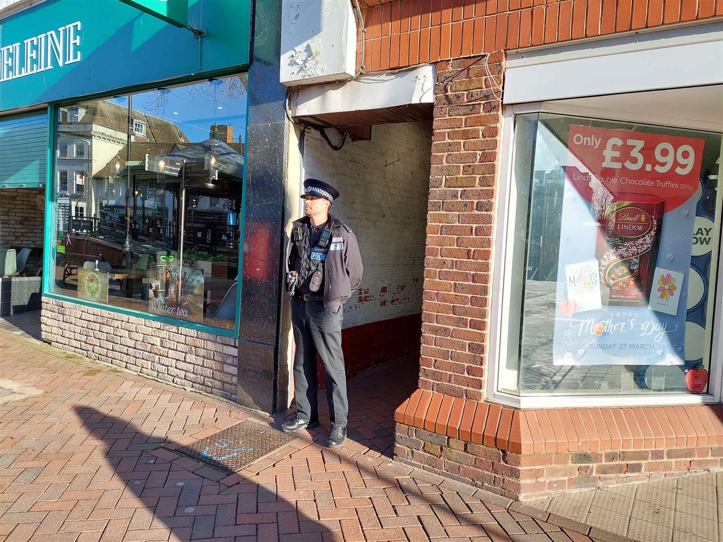 Police guarding Taylors Passage in the town centre