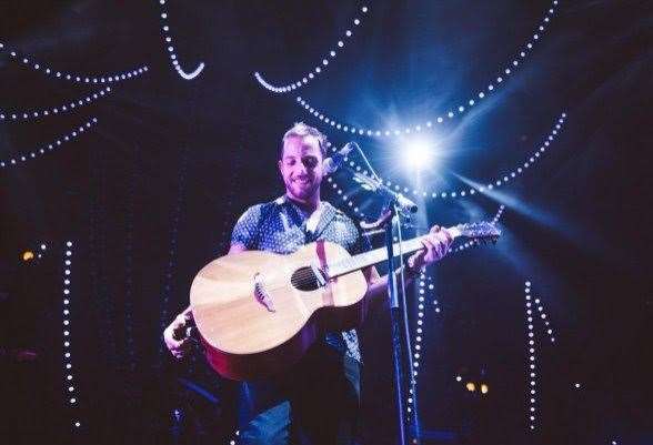 James Morrison on stage performing with his acoustic guitar. Picture: Oliver Halfin (54845657)