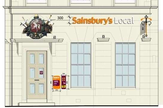 The proposed shop frontage facing the high street (5395507)