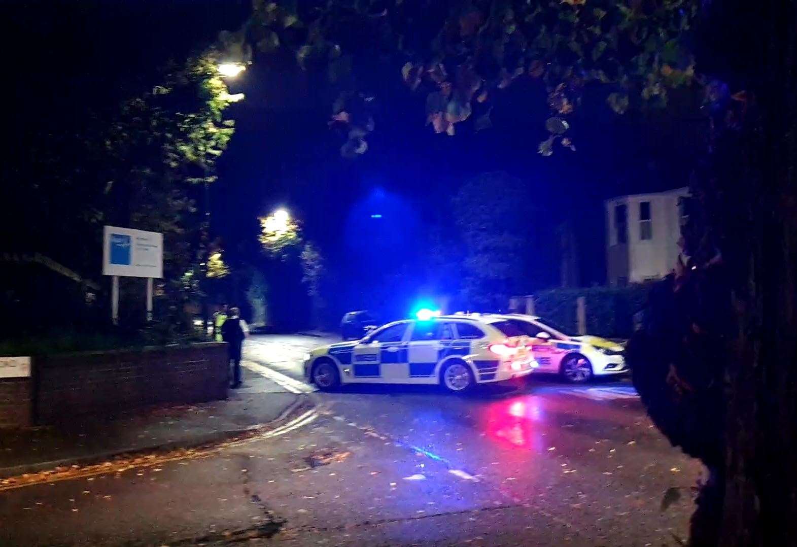 man-in-hospital-after-crash-in-halfway-street-in-sidcup