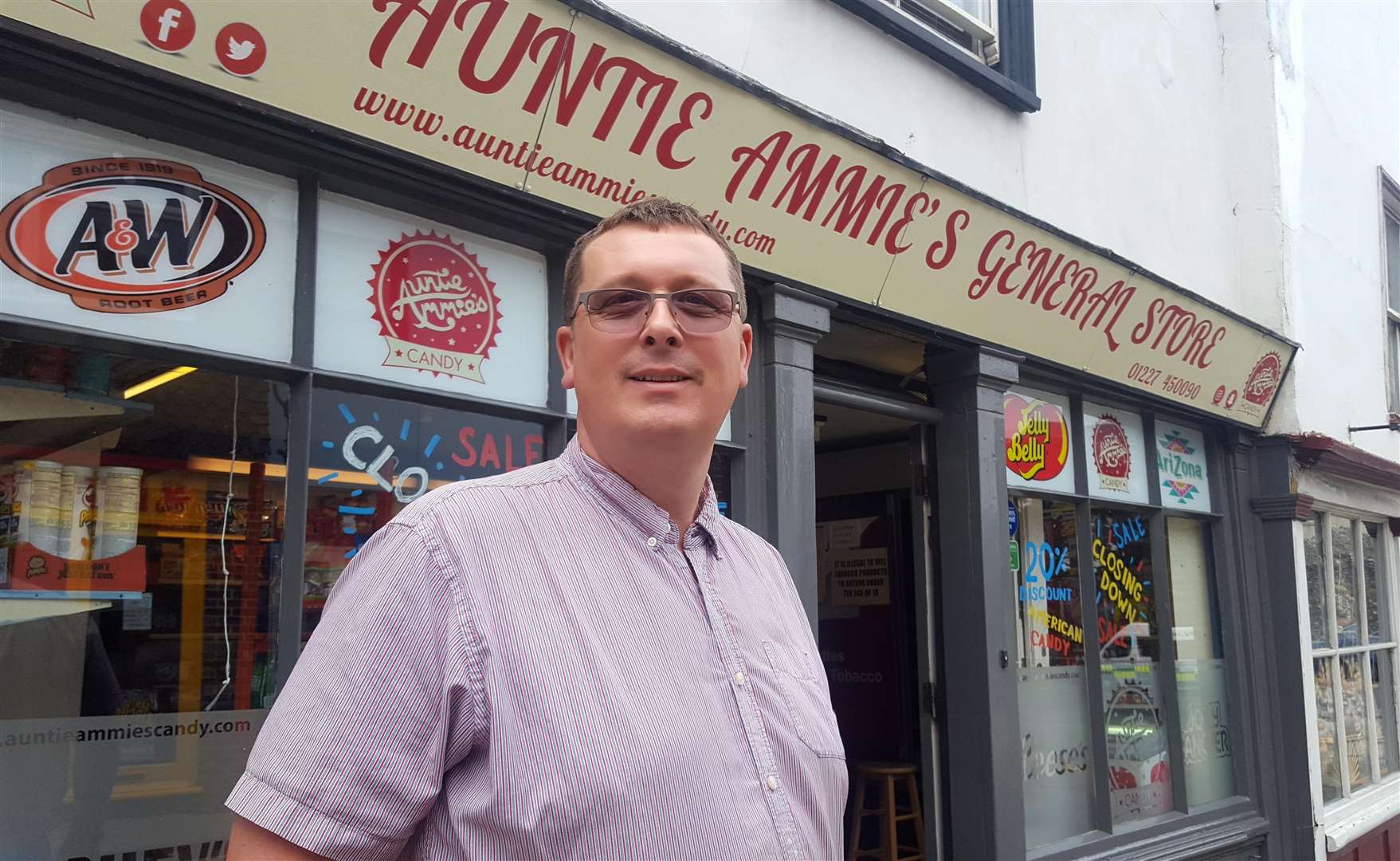 John Caggiano outside the family shop in Dover Street which is closing (3680752)