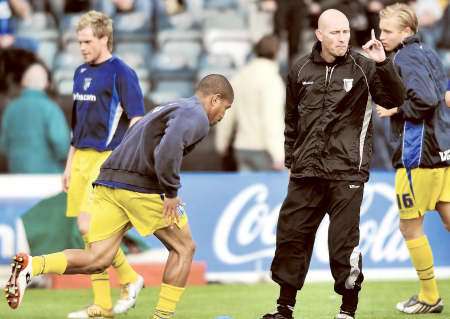 Mark Stimson issues instructions during the warm-up