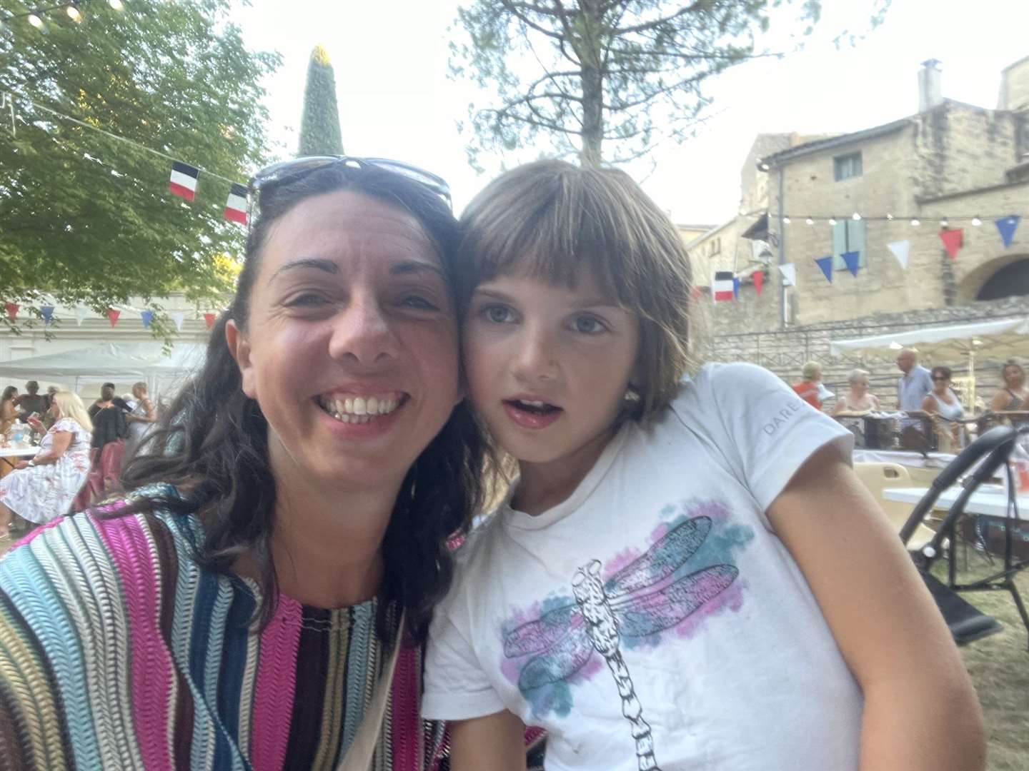 Alexia Leachman (left) with her England-supporting daughter Sofia, eight (Alexia Leachman)