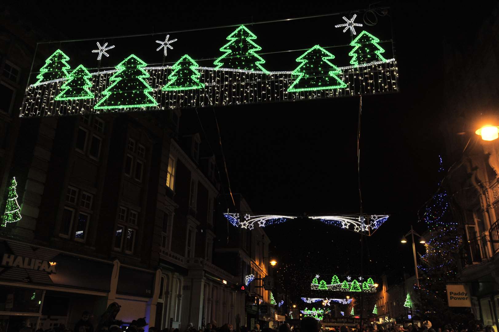 Christmas lights return to Dartford.