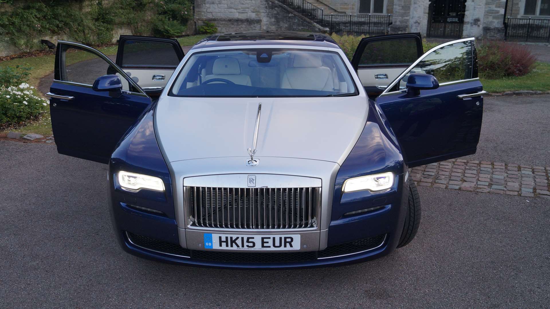 The satin bonnet can jar with some main colours, but not the Royal Blue