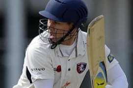 Kent wicketkeeper and former England representative Geraint Jones has not been offered a new contract for next season.