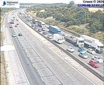 Traffic queuing on the M25