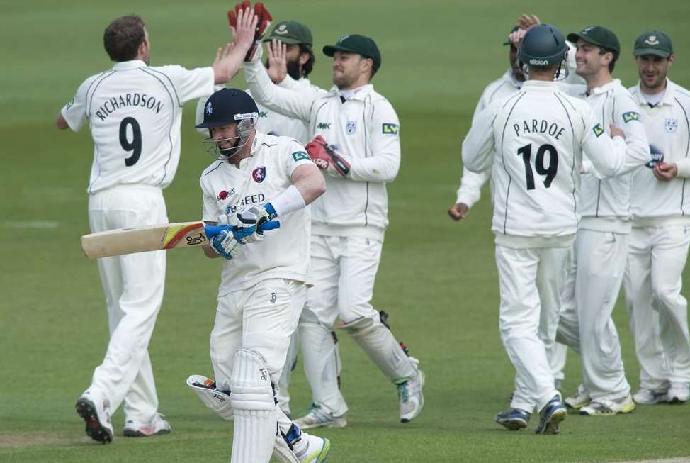 Darren Stevens dismissed against Worcestershire