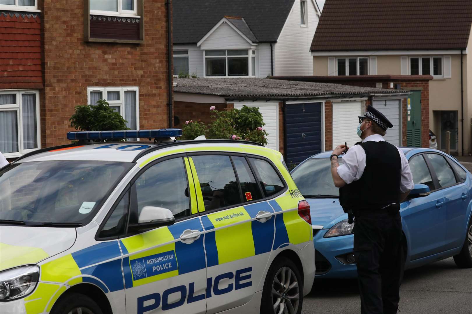 Police remain at Barton Close, Bexleyheath today. Picture:UKNiP