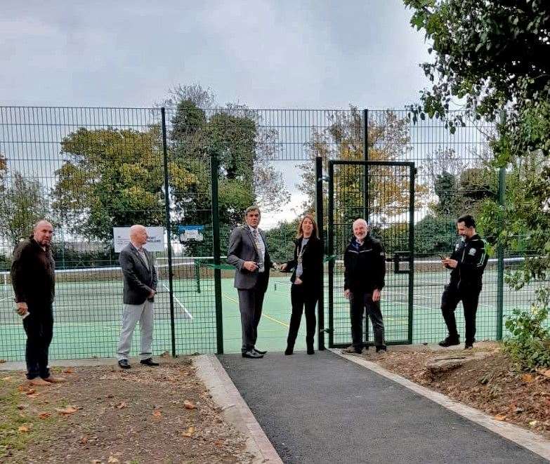 Gravesham mayor Cllr John Caller officially opens the upgraded courts