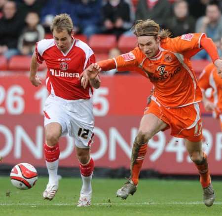 Luke Varney closes in on goal before putting Charlton 2-0 ahead