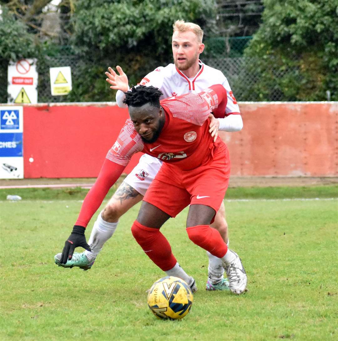 Aaron Barnes in action for Hythe against Ramsgate last season. Picture: Randolph File