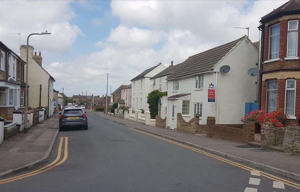 Armed police were seen in Augustine Road (13286978)