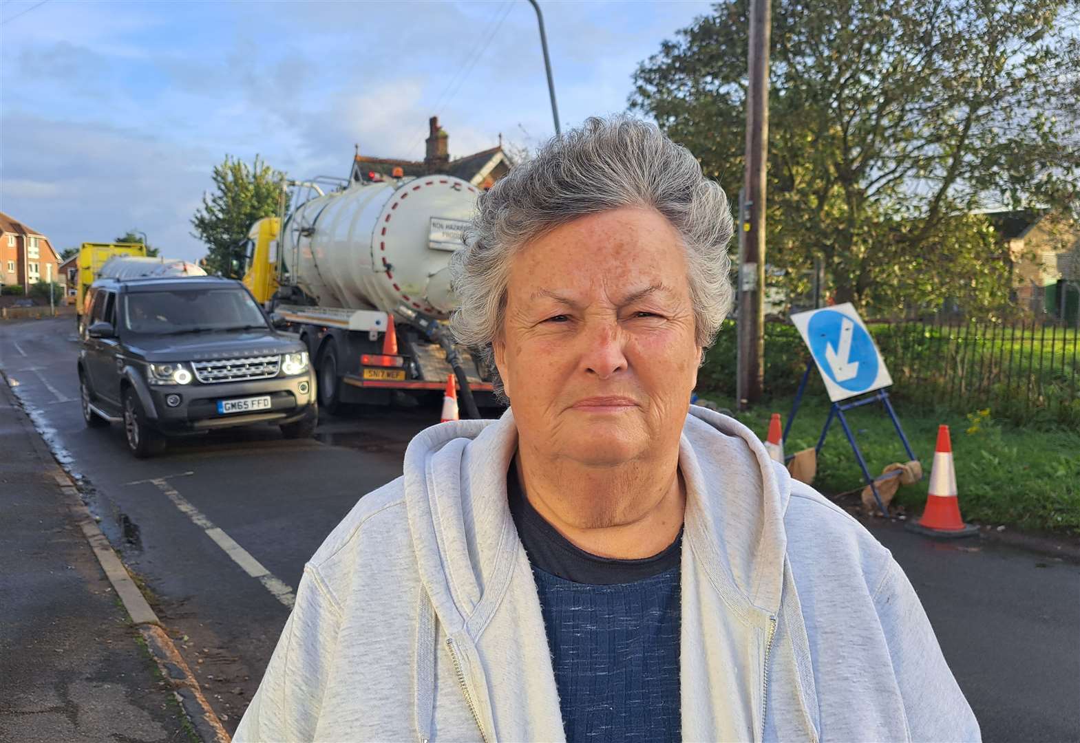 Neighbours in Golf Road, Deal, endure 24-hour noise and pungent smells during 10 days of emergency works