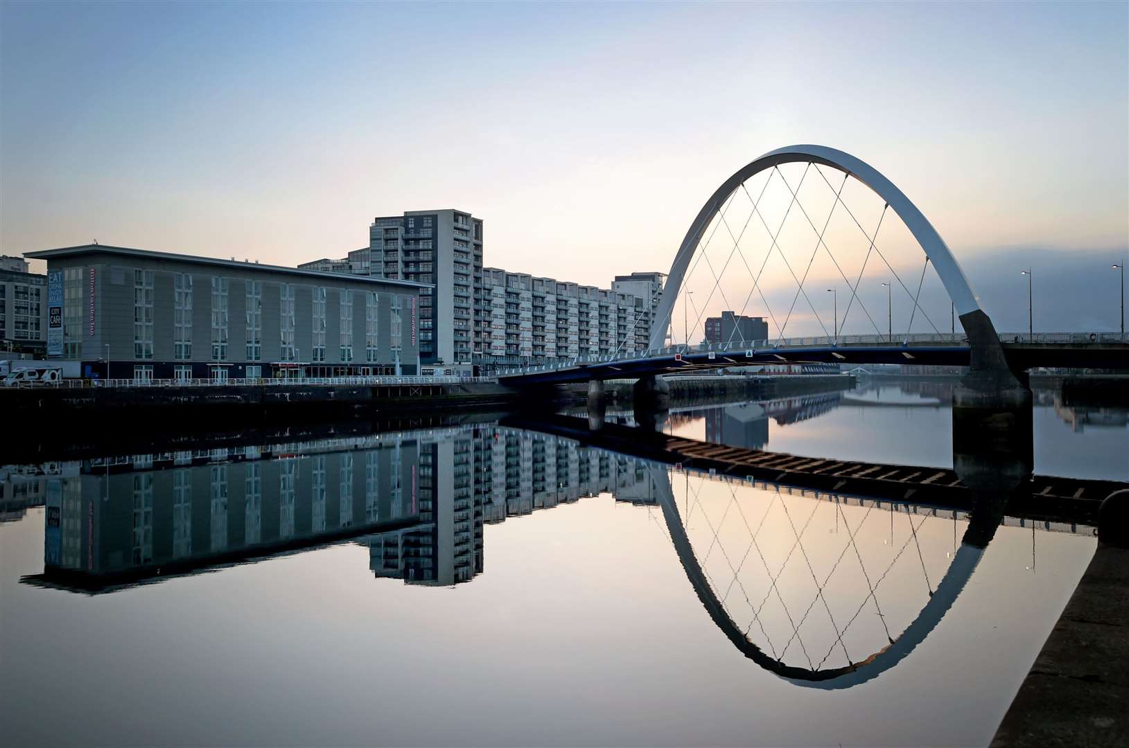 The Clyde Arc bridge will be shut (Jane Barlow/PA)