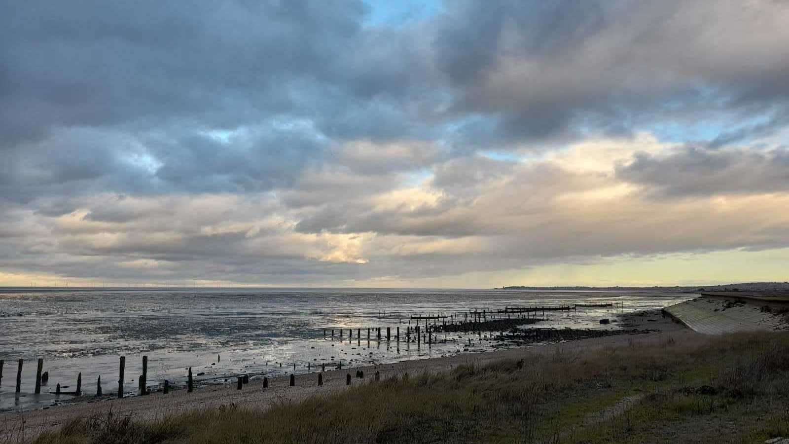 At the coast between Seasalter and Faversham Creek