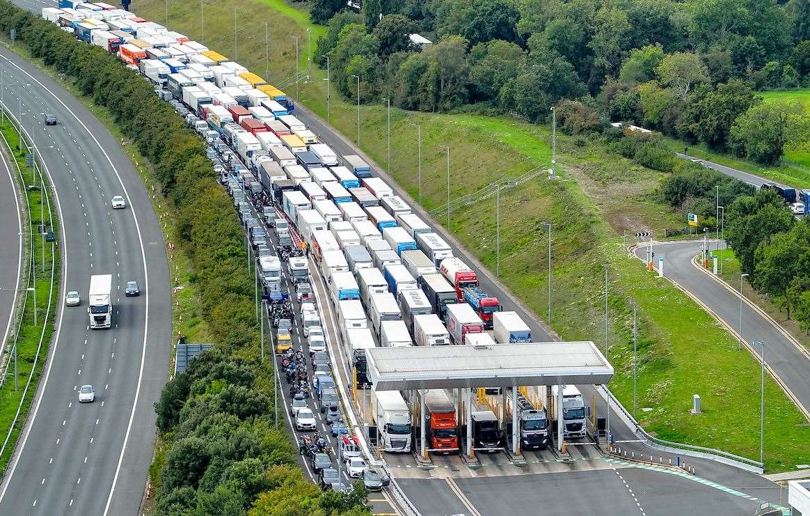 Eurotunnel services suspended at Folkestone as explosives experts