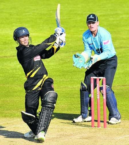 Geraint Jones steered Kent to victory over Sussex in the Twenty20 Cup at Canterbury on Sunday