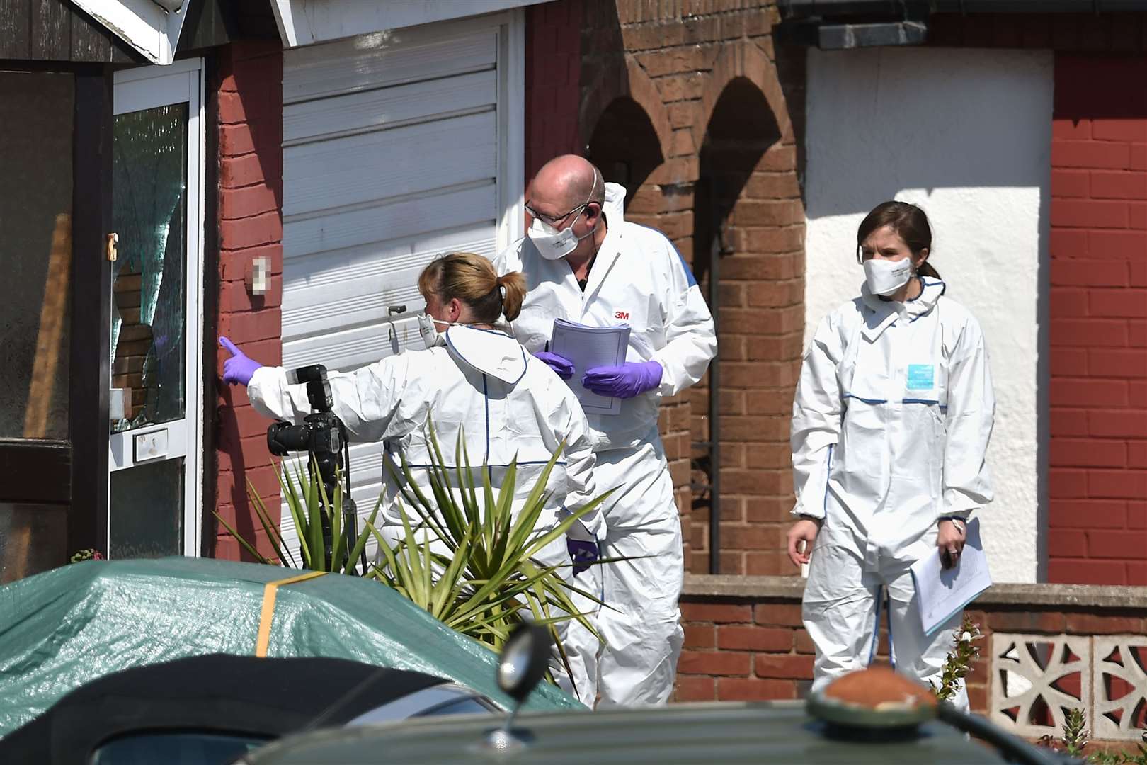 Police at the scene in Meadow Close in 2016 (Joe Giddens/PA)