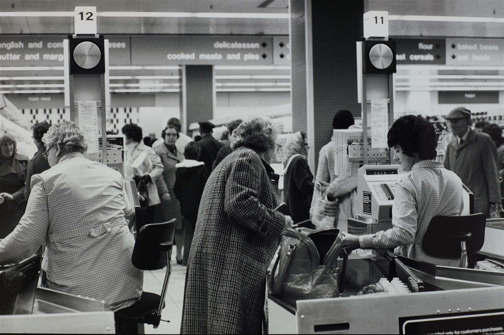 A busy day at the tills at the Sainsbury's store at the Stoneborough Centre in 1976. Picture: The Sainsbury Archive, Museum of London Docklands