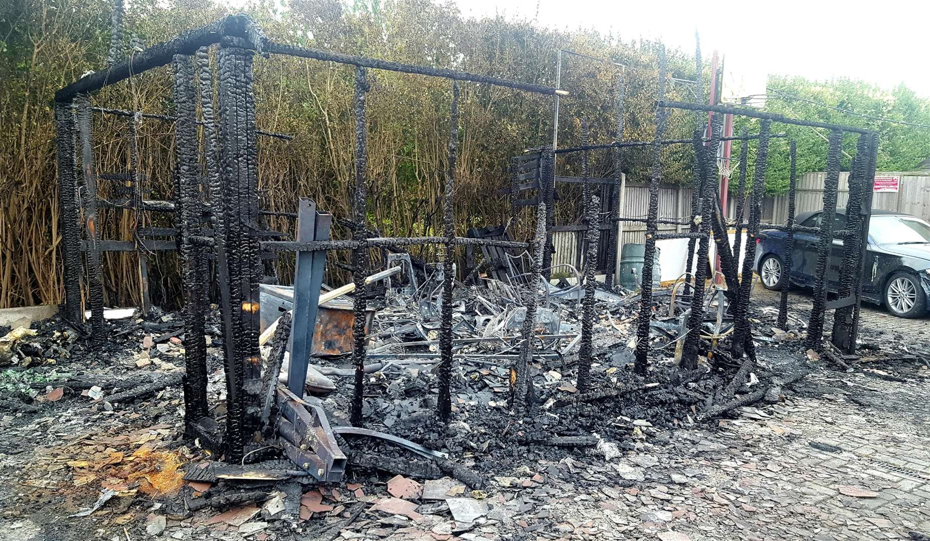 The destroyed garage near Hoath (2961105)