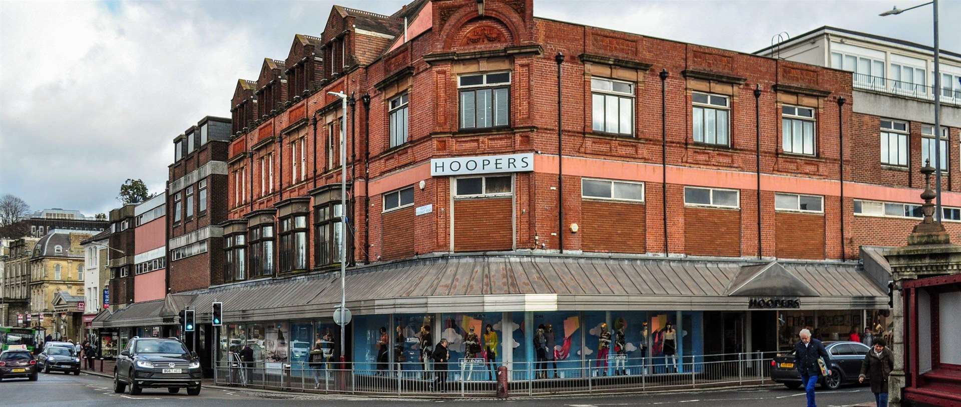 The Hoopers store on the corner of Mount Pleasant Road and Grove Hill Road (7299396)