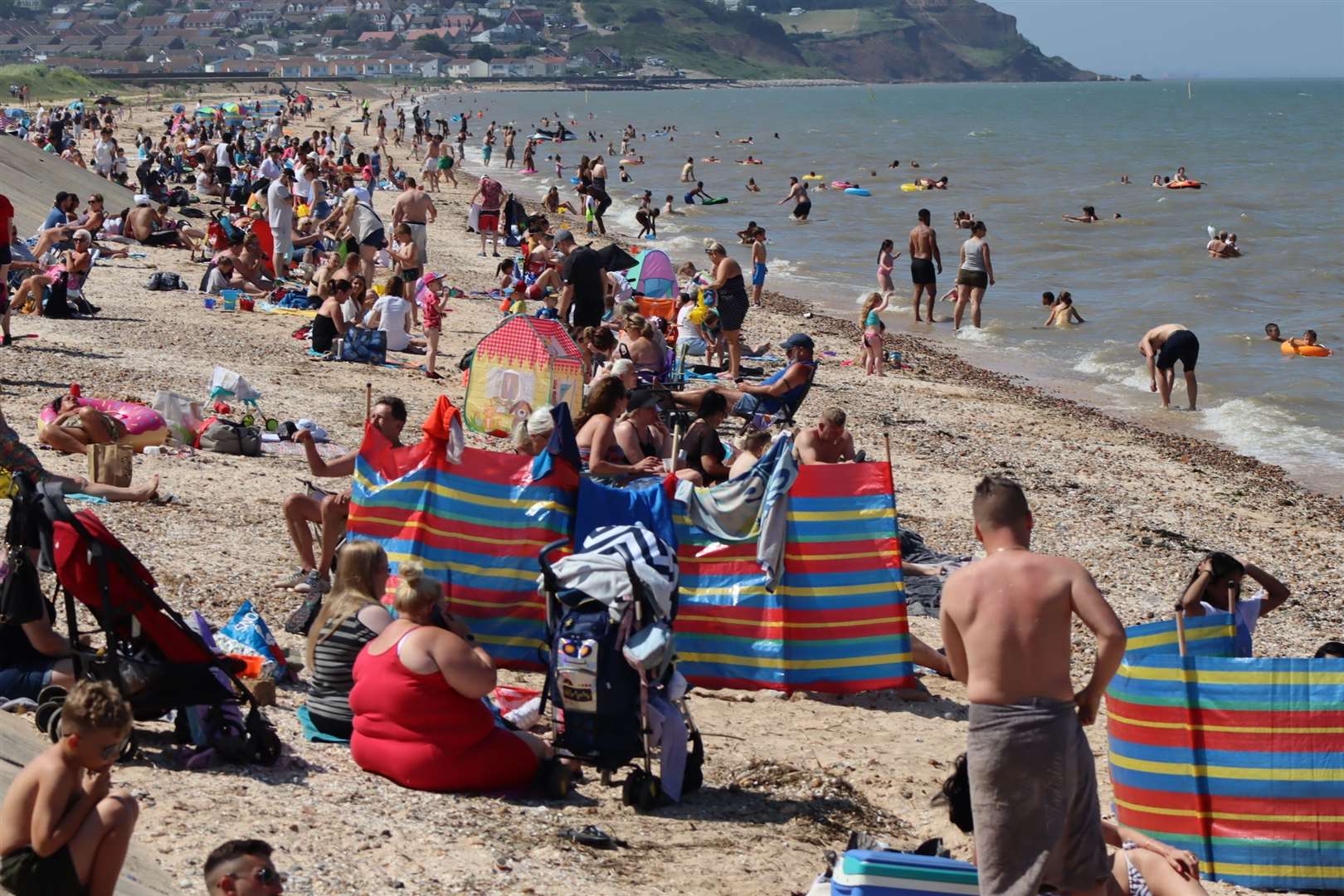 Uk Heatwave Hottest Day On Record As Temperatures Pass 40c 