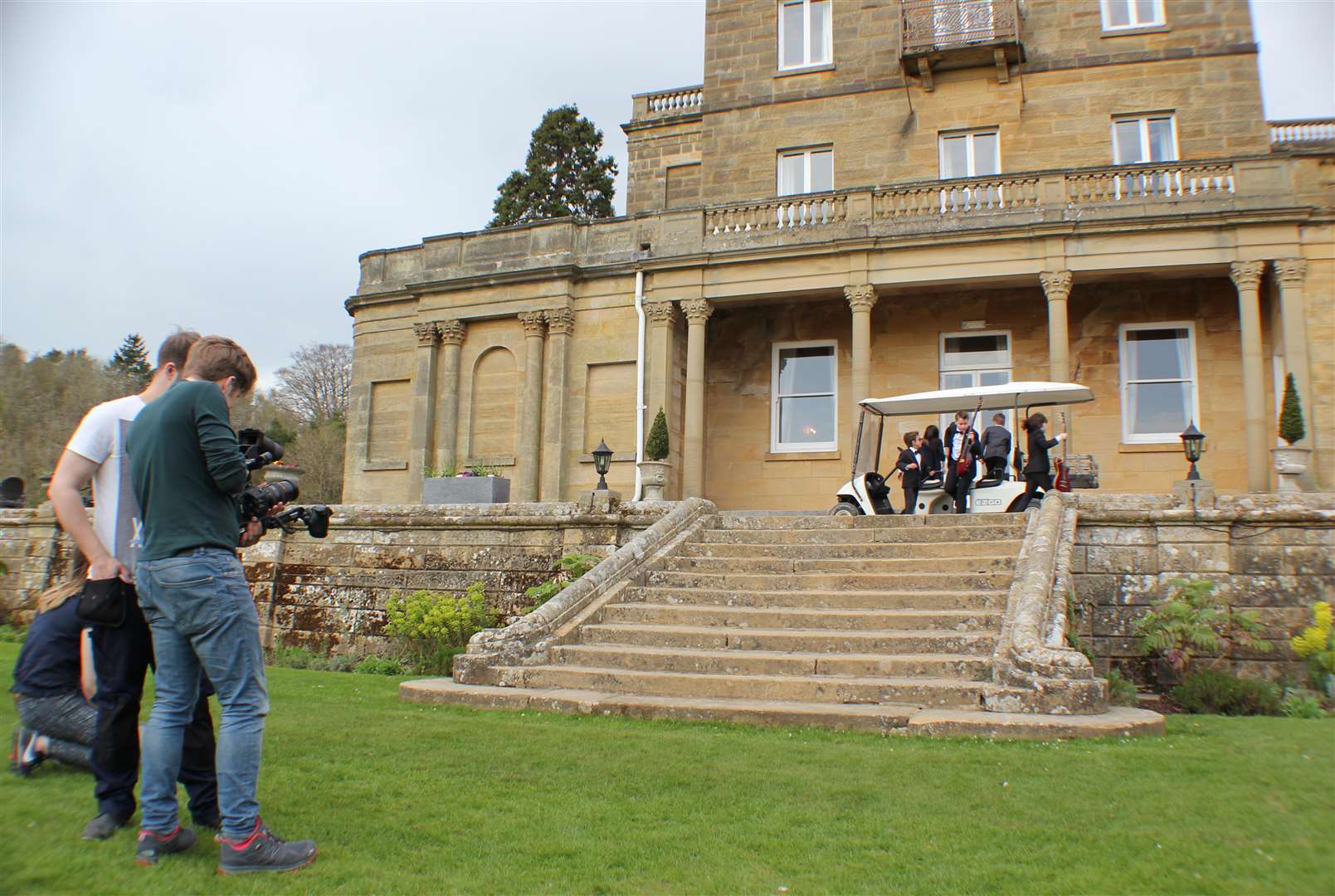 Pretzel Films recreated the video at the estate in Tunbridge Wells.