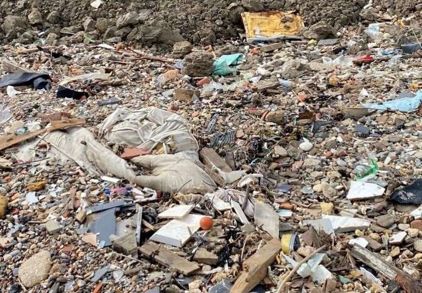 Rubbish on the beach by Eastchurch Gap