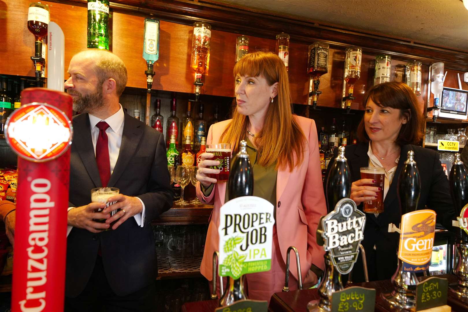 Deputy Labour leader Angela Rayner (centre) and shadow chancellor Rachel Reeves during a visit to The Park Gate Inn, in the West Midlands (Peter Byrne/PA)