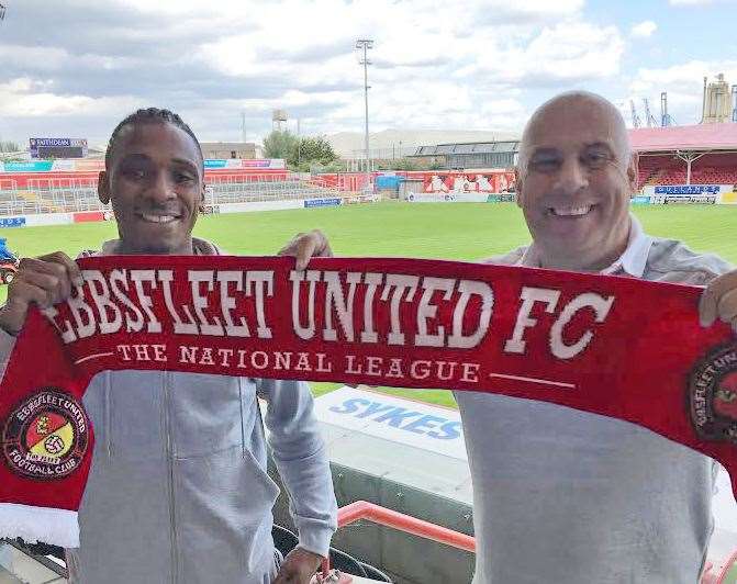 New Fleet signing Aswad Thomas with manager Garry Hill