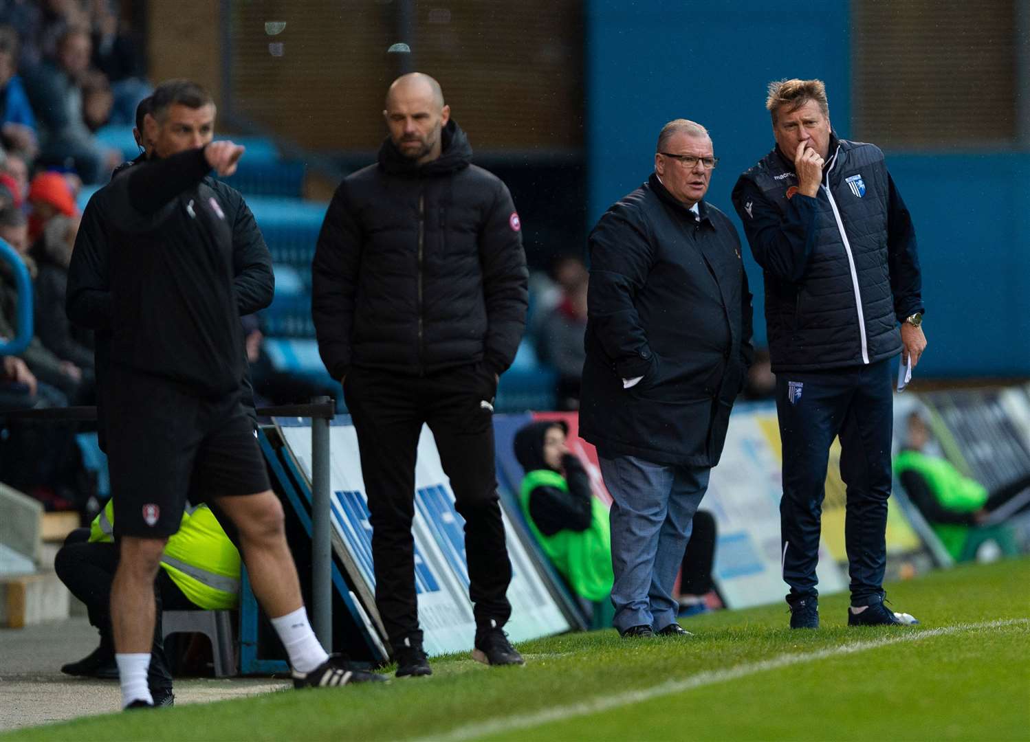 Manager Steve Evans up against a familiar figure in Rotherham boss Paul Warne Picture: Ady Kerry