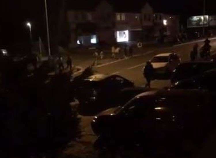 People were seen running around the streets of Swanley (14458100)