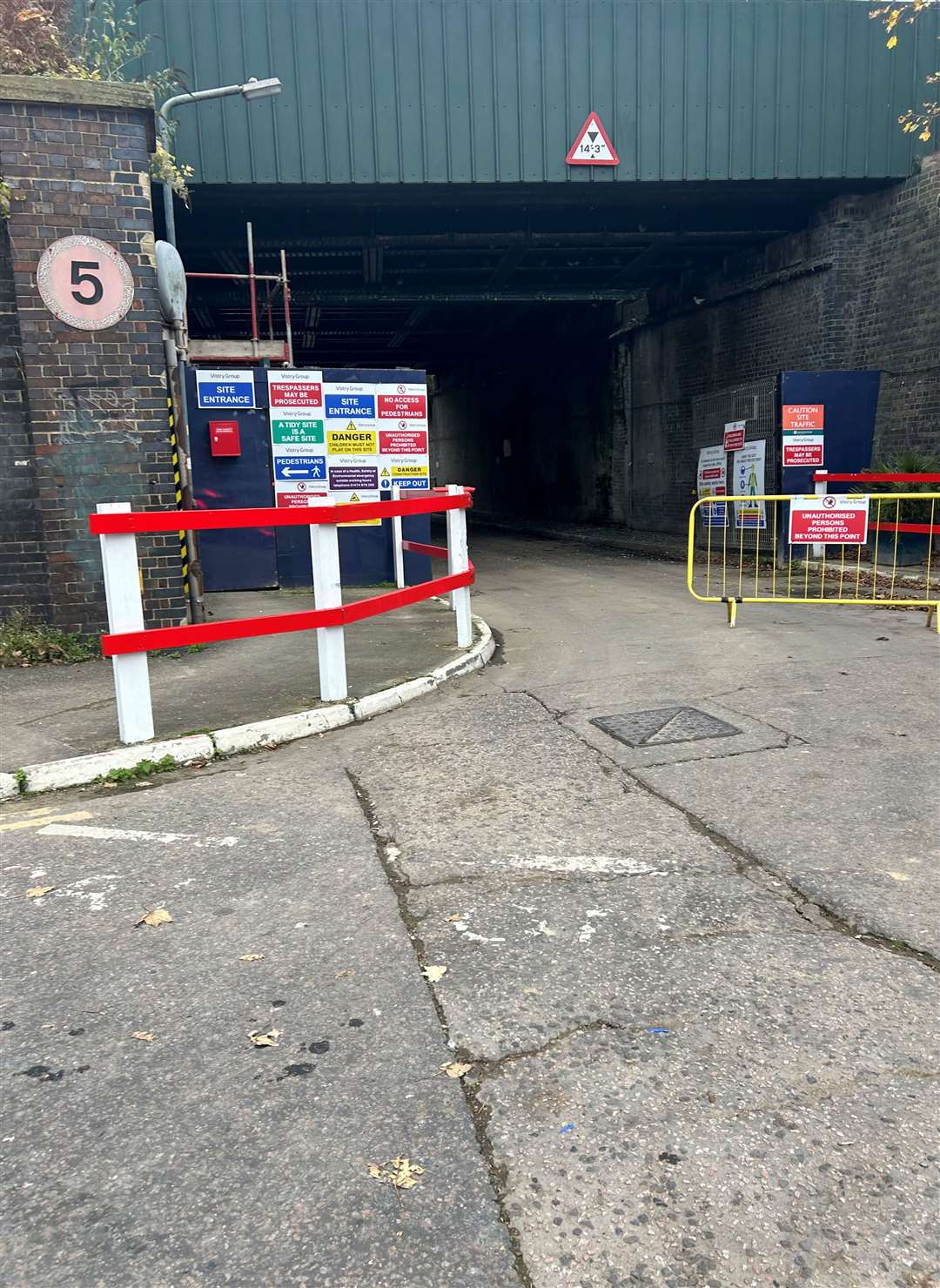 A suspected wartime ordnance has been found on the riverbank near Rochester High Street