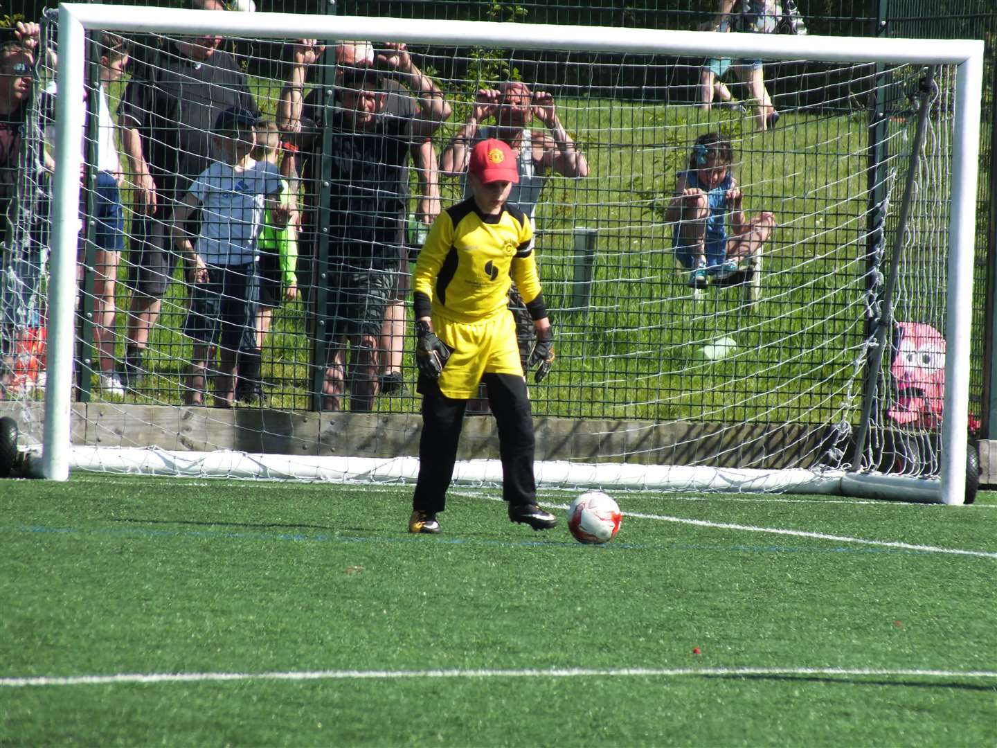 Jasper Dudson in goal