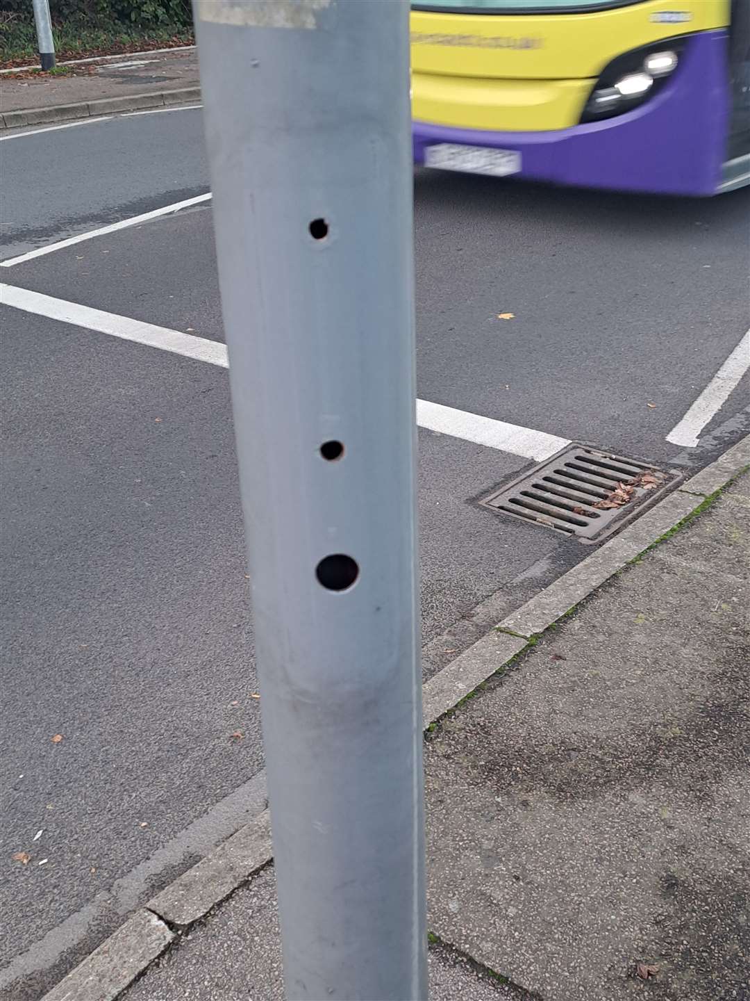 The crossing post without its control box
