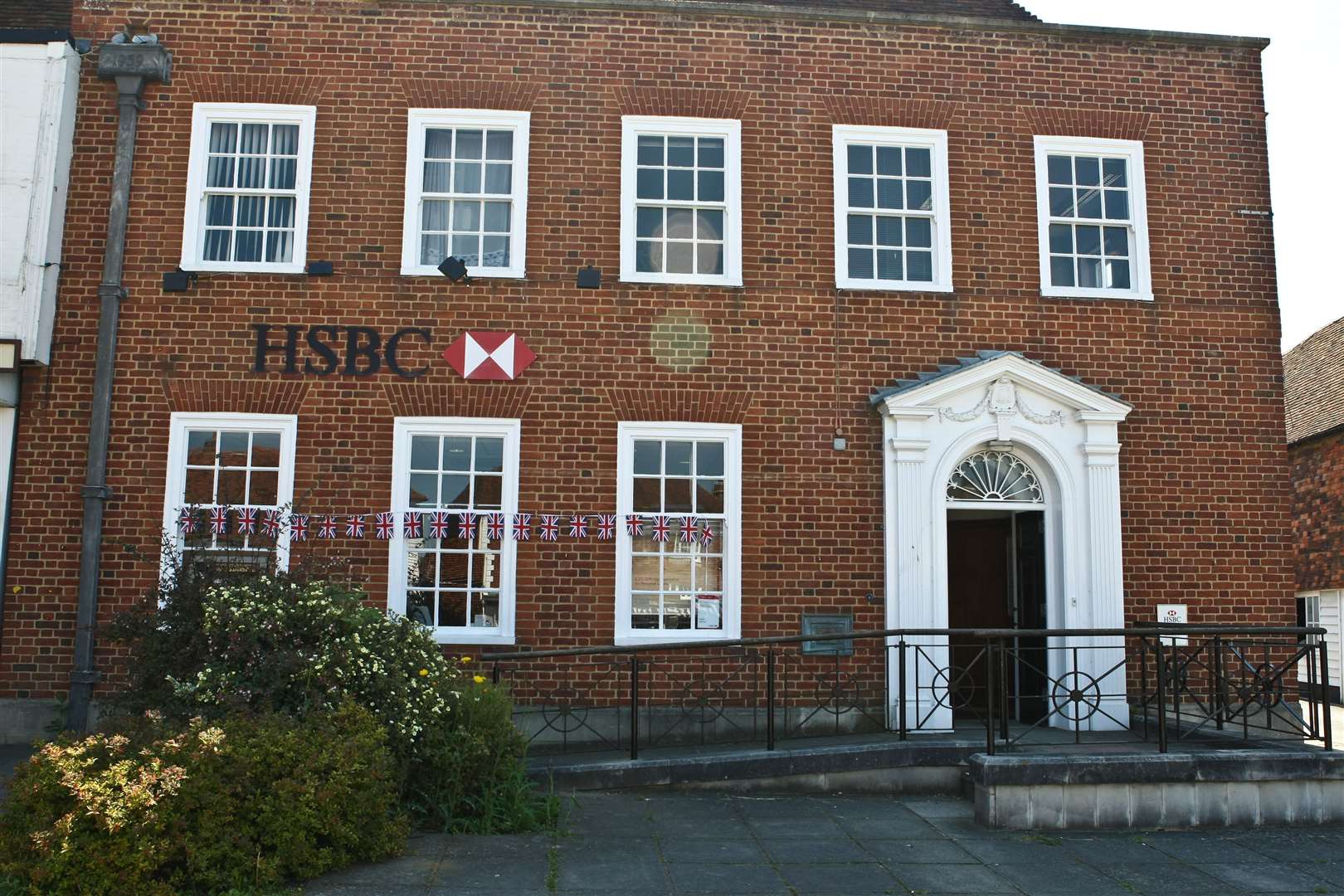 The former HSBC building in Tenterden is set to become a Specsavers