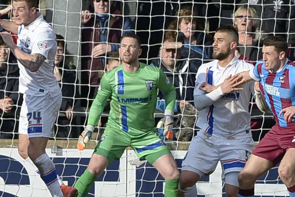 Stuart Nelson had a busy afternoon between the sticks Picture: Barry Goodwin