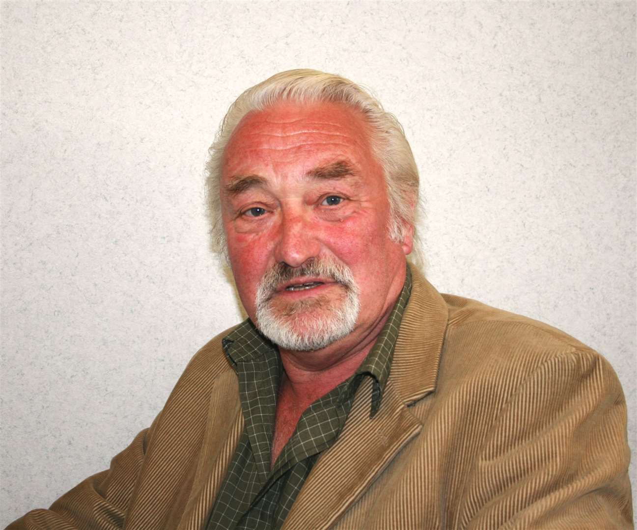 Cllr Derek Hunnisett (Con) told the hearing he believed the development to be a "moderate to significant encroachment" on the openness of the green belt.