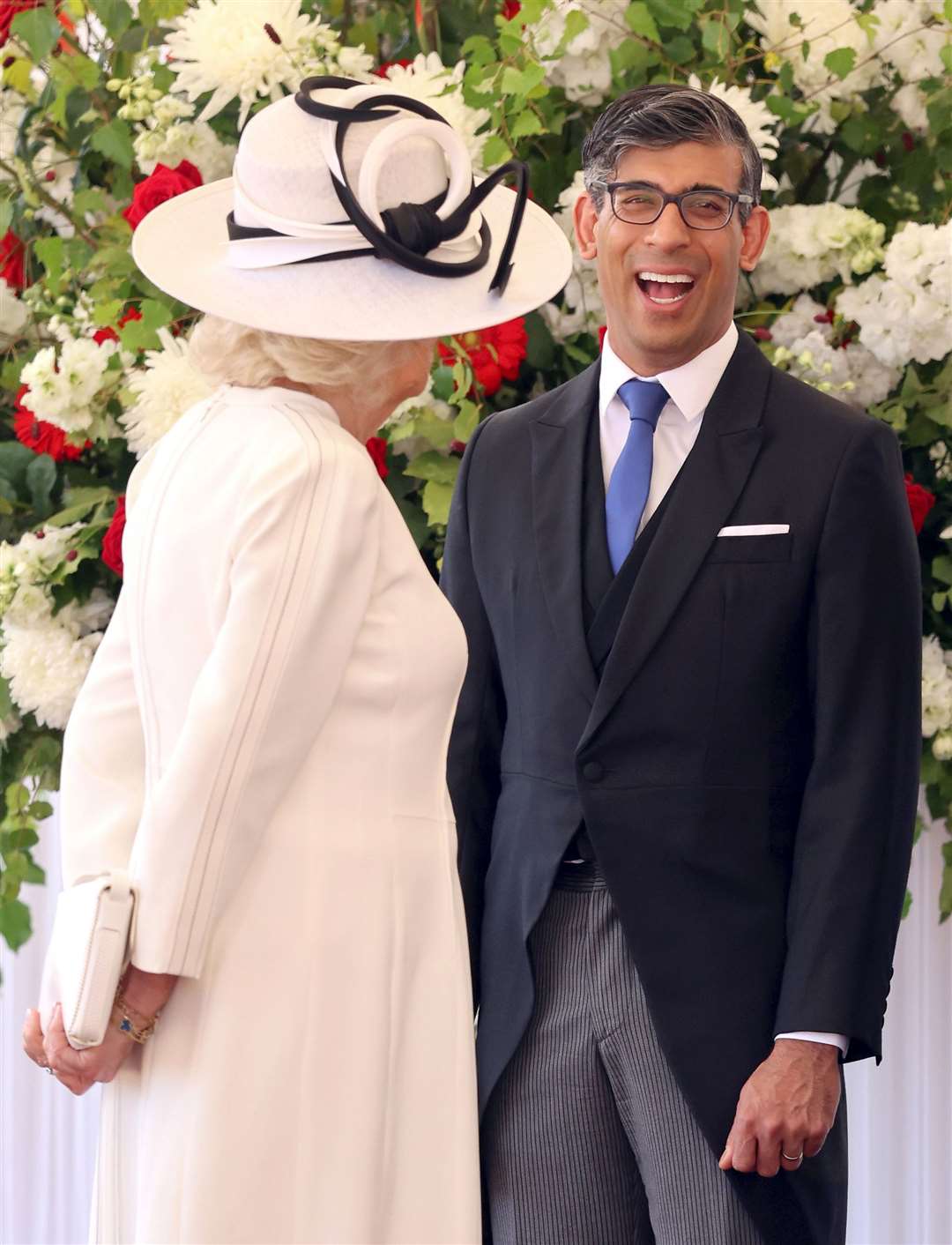 The Queen shares a joke with Prime Minister Rishi Sunak (Chris Jackson/PA)