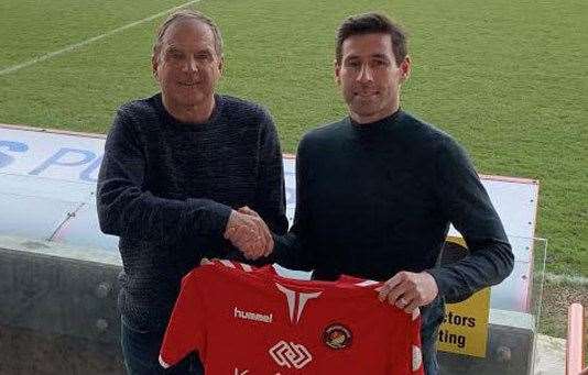 Michael Timlin says Ebbsfleet director of football Steve Lovell put his mind at ease over the club's transfer embargo