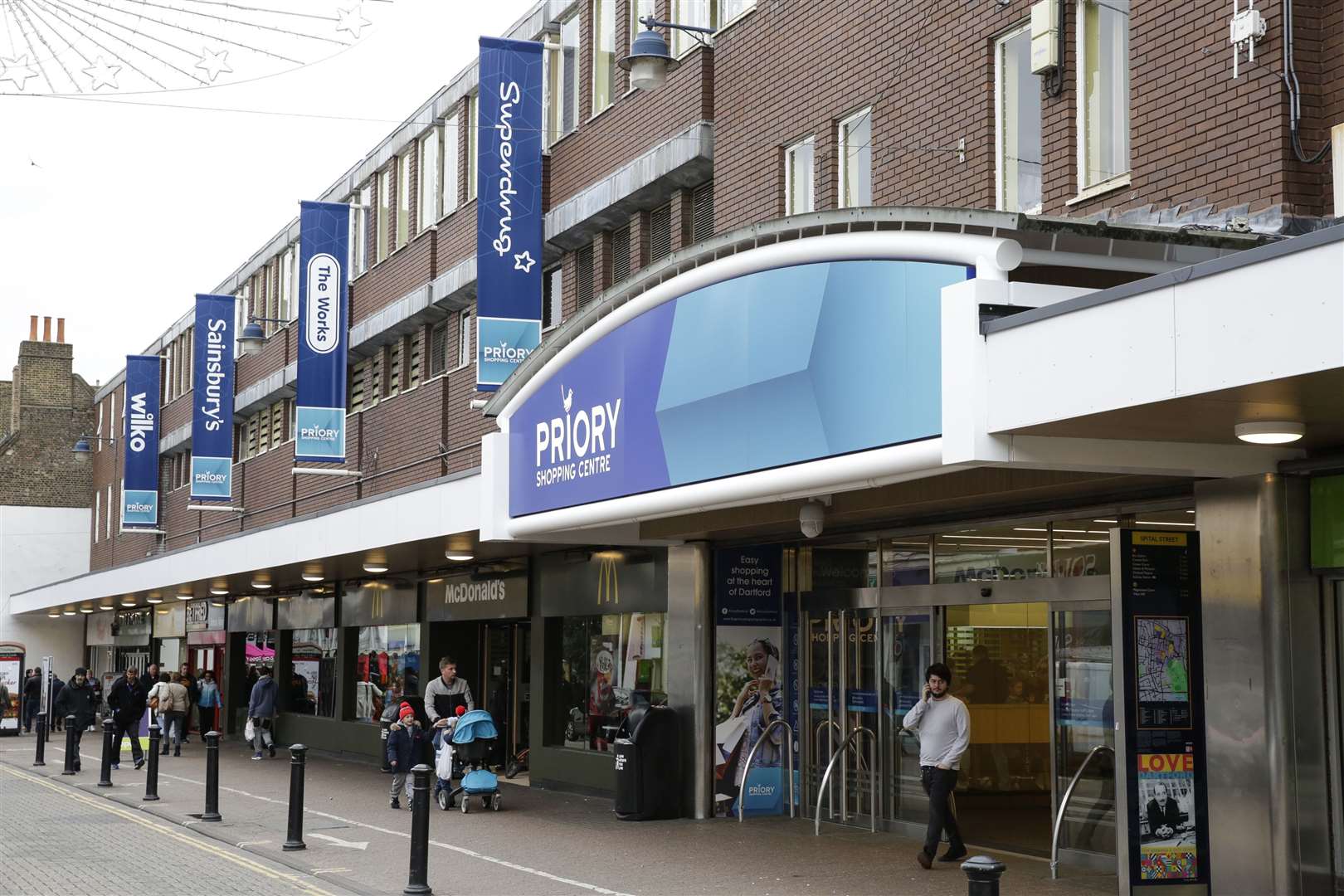 The robbery was reported to have taken place at the Priory Shopping Centre in Dartford. Picture: Martin Apps