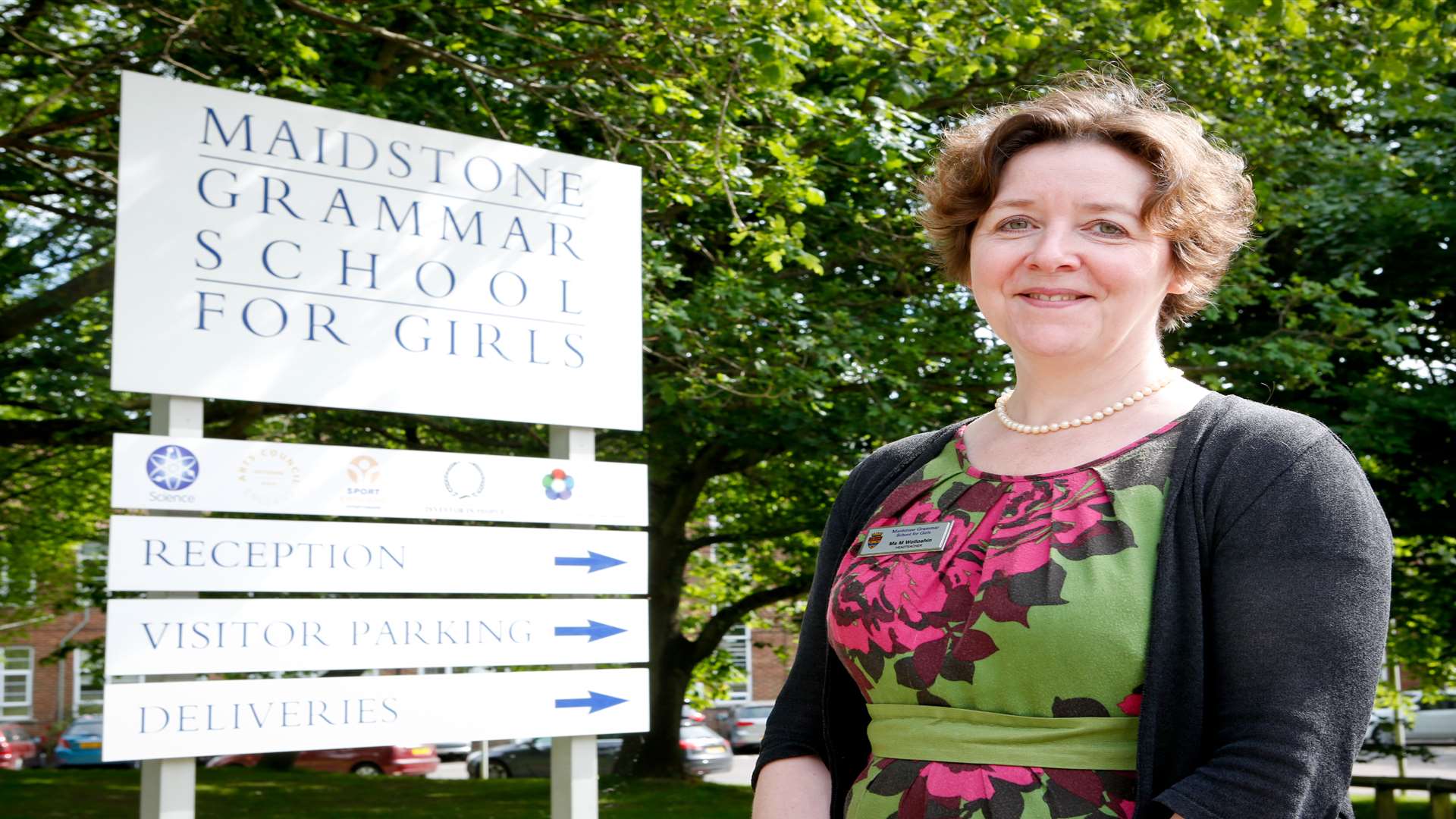 Headteacher Maureen Wolloshin