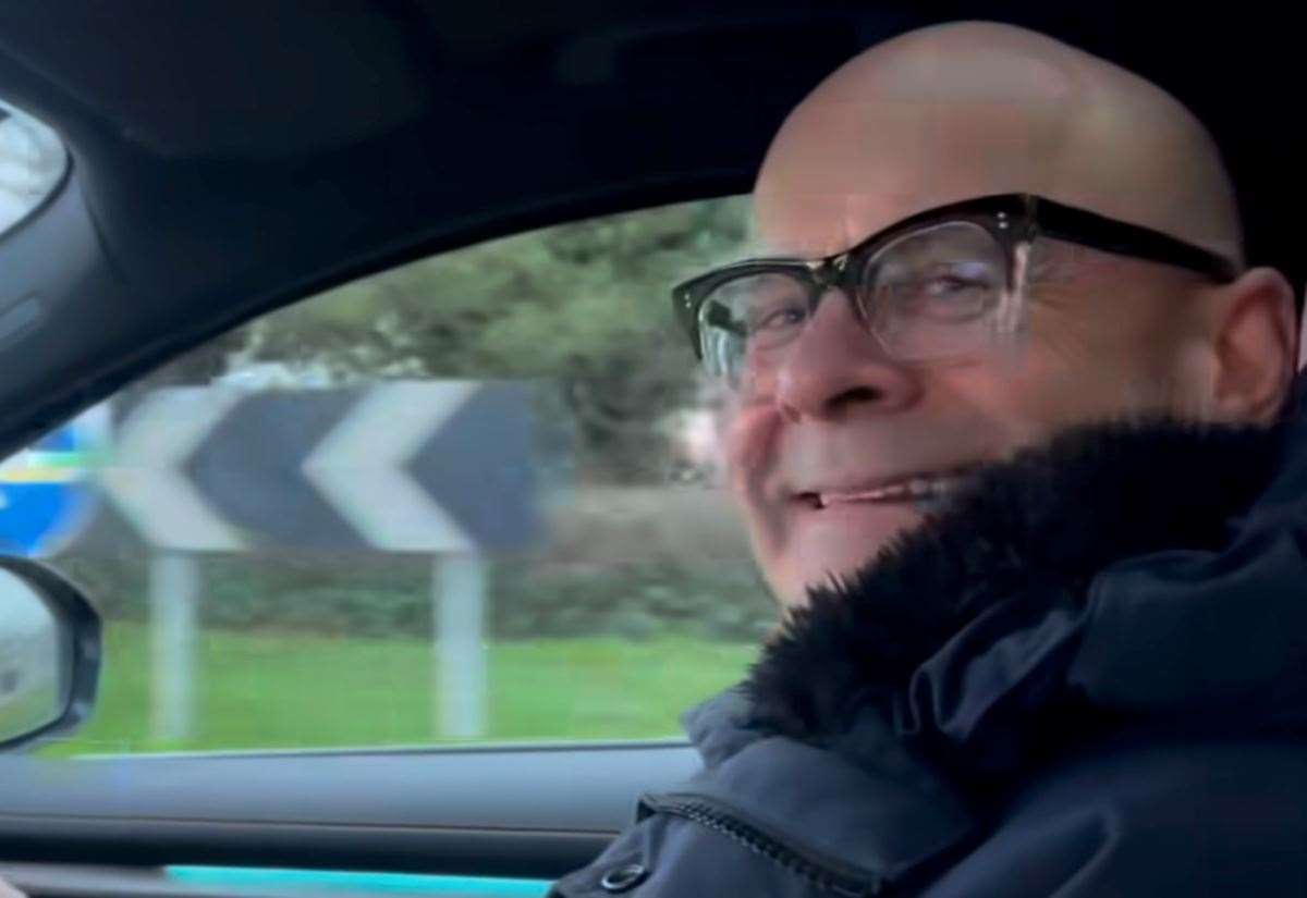 Harry Hill’s bizarre Kent roundabout game in Whitstable and Chestfield hailed as ‘comedy gold’