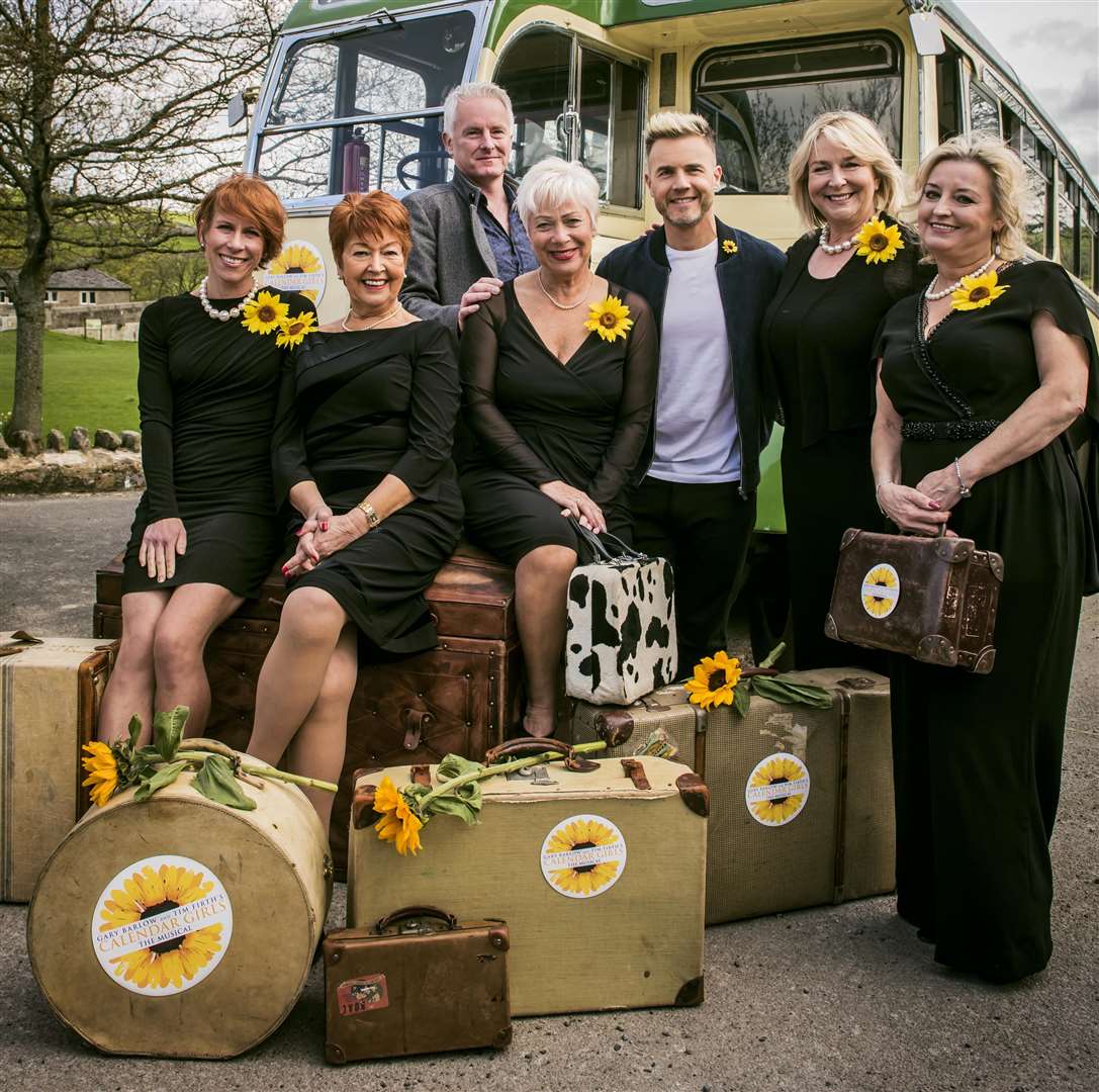 The cast of the 2018 UK tour of Calendar Girls (7598646)