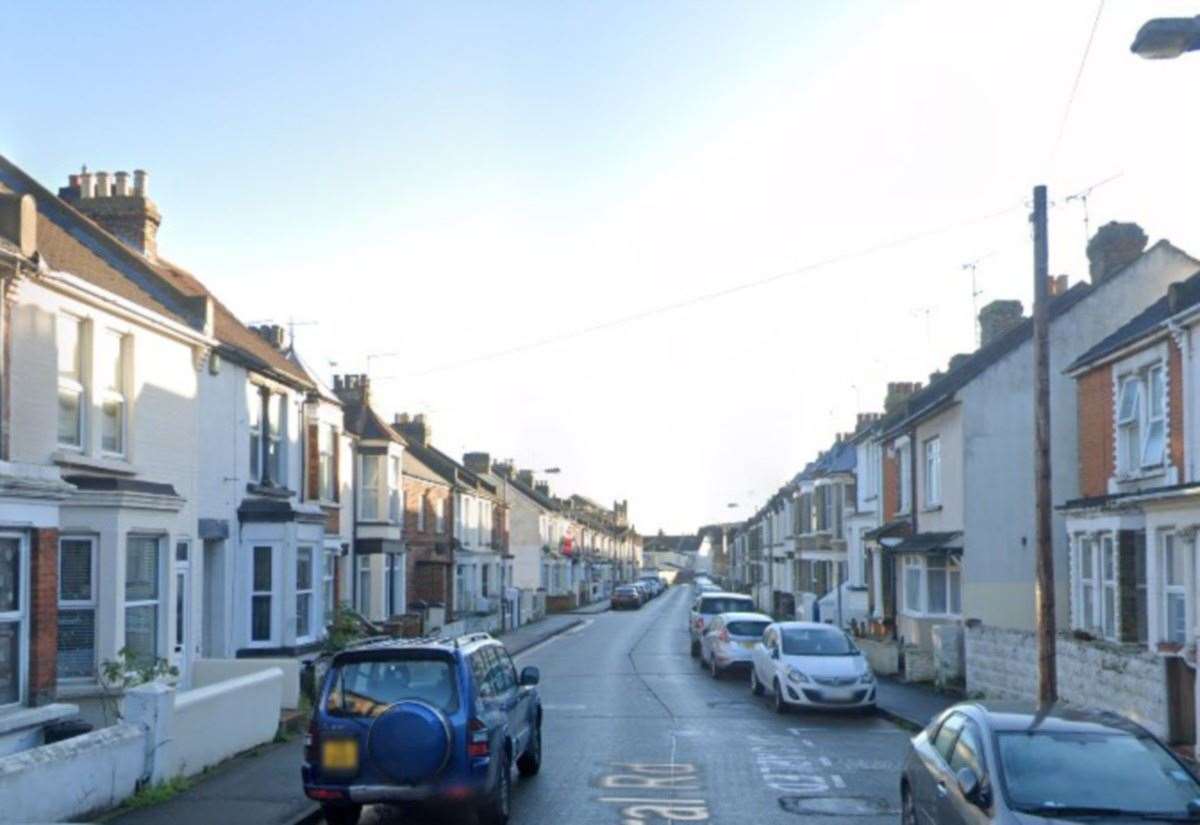 Four charged after suspected attempted robbery in Balmoral Road, Gillingham