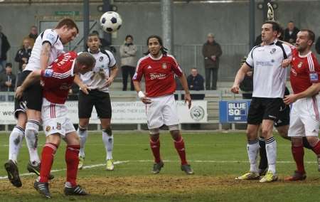 Dartford v Wrexham