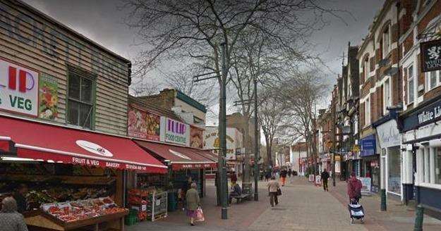 The incident happened opposite the Lion Pub in the High Street, Chatham (2871013)